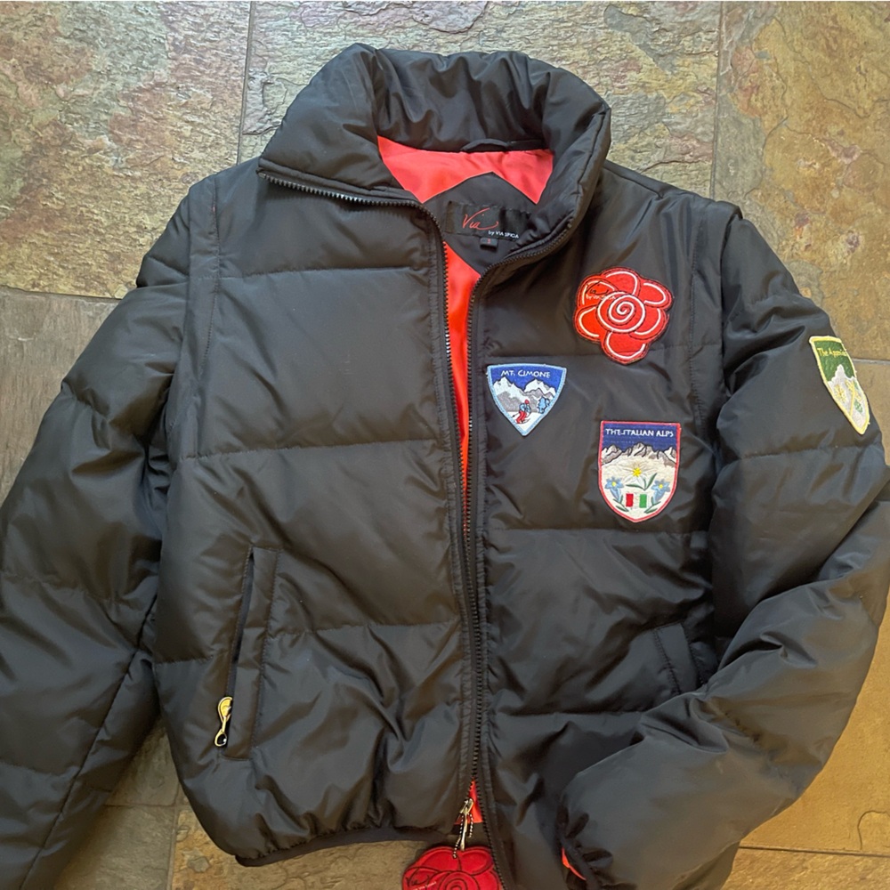 𝅺1990s Via by Via Spiga black with patches  Puffer ski Jacket converts vest